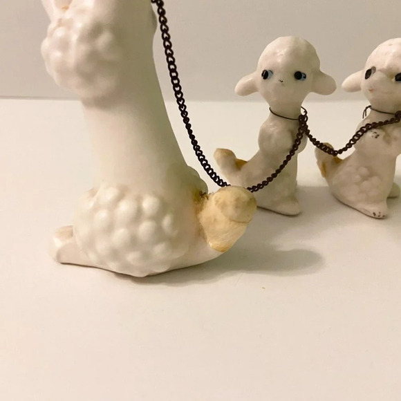 Vintage Poodle Dog Family 4 Pups  On Chains Figurine Missing Hair - Picture 4 of 16
